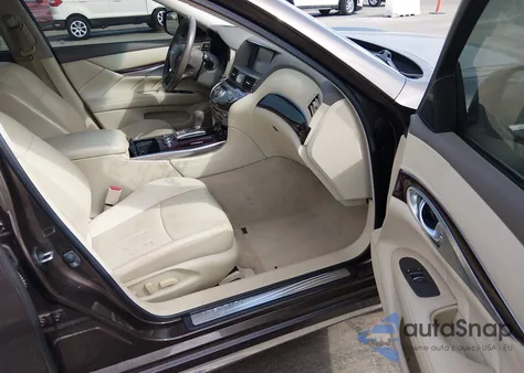 2016 Infiniti Q70L 3.7 из США, поврежденный, VIN JN1BY1PP2GM631266